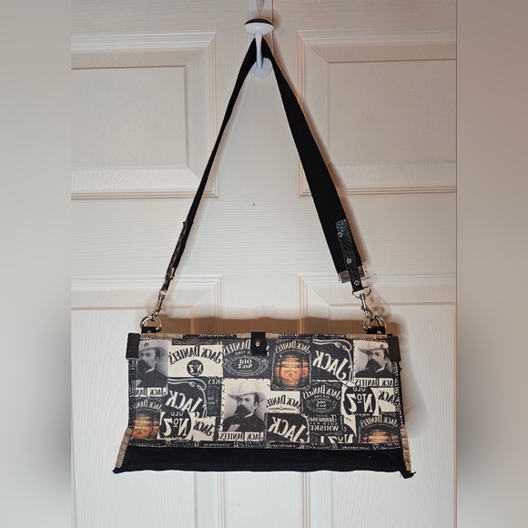 Handmade Jack Daniel’s Novelty Fabric Shoulder Bag Purse - Picture 2 of 6